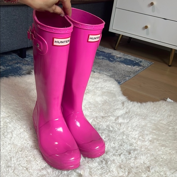 Hunter Shoes - Hunter Fuchsia Tall Rain Boots 5B/6G